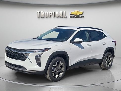 New 2026 Chevrolet Trax LT image 1