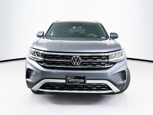 Used 2023 Volkswagen Atlas Cross Sport SE FWD image 5