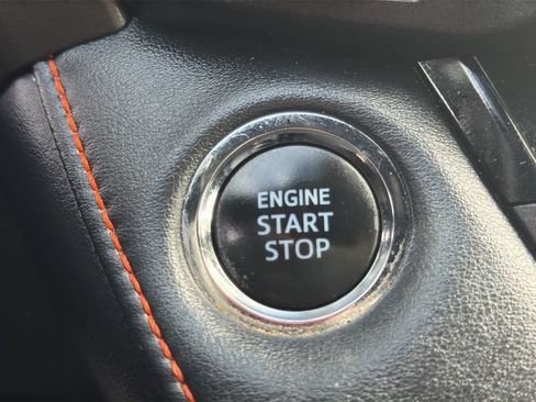 Used 2018 Toyota RAV4 SE w/ Power Extra Value Package FWD image 22