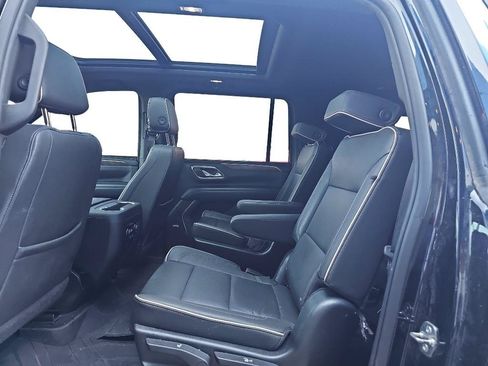 Used 2023 Chevrolet Suburban Premier AWD/4WD image 14