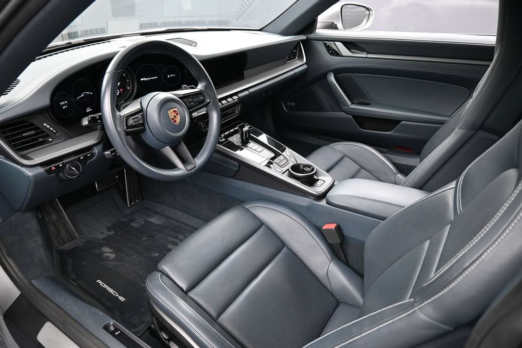 Certified 2020 Porsche 911 Carrera RWD image 4