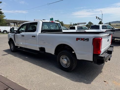 Used 2024 Ford F250 XL AWD/4WD image 6