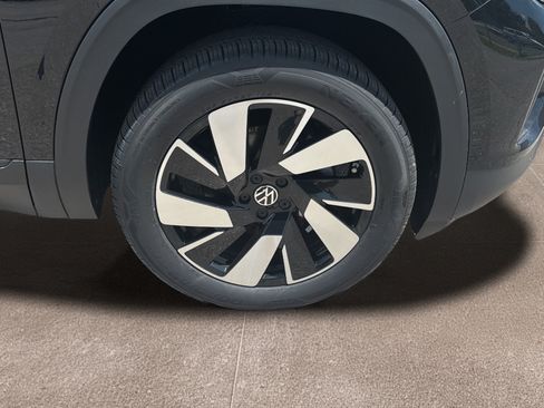 New 2026 Volkswagen Atlas Cross Sport SE AWD/4WD image 9