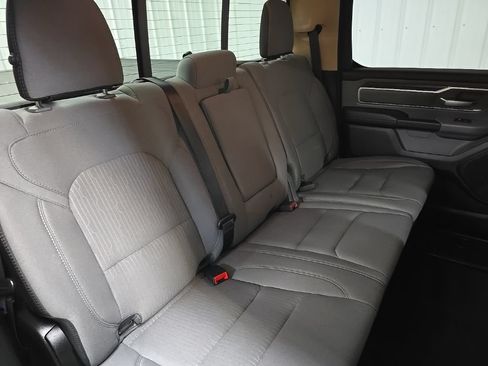 Used 2020 RAM 1500 Big Horn AWD/4WD image 16