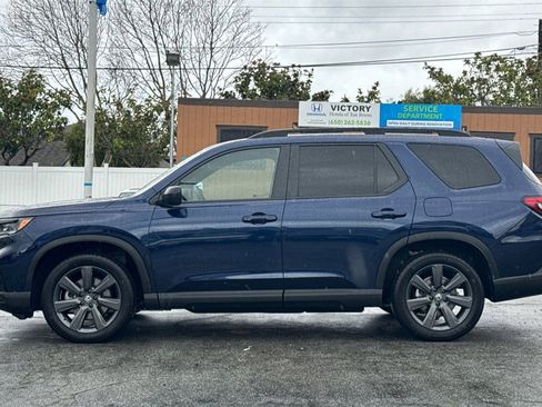 Certified 2025 Honda Pilot Sport image 7