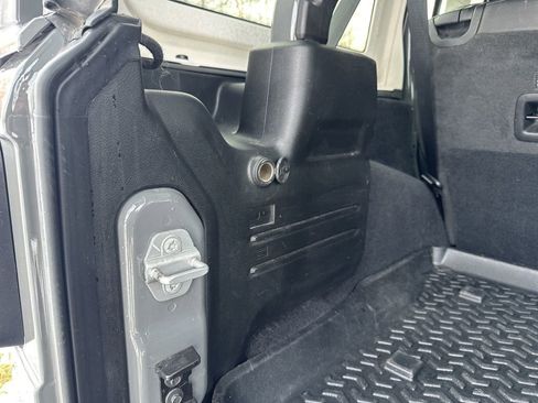 Used 2020 Jeep Wrangler Unlimited Rubicon w/ Dual Top Group AWD/4WD image 10