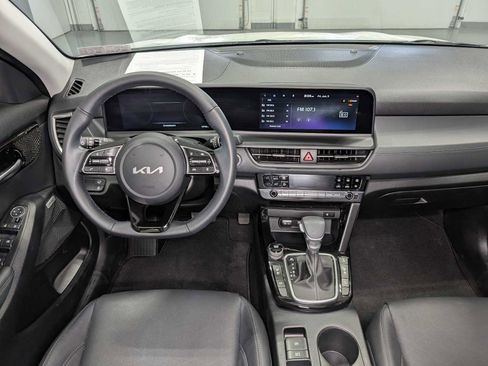Certified 2024 Kia Seltos SX w/ SX Sunroof Package AWD/4WD image 18