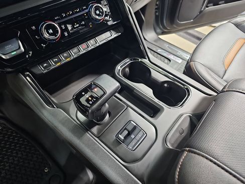 Certified 2023 GMC Sierra 1500 AT4 w/ AT4 Premium Package image 29