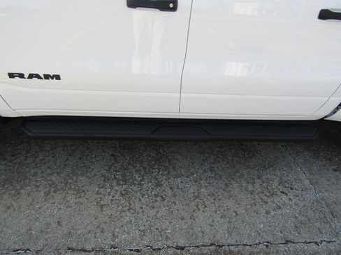 New 2026 RAM 1500 Express AWD/4WD image 10