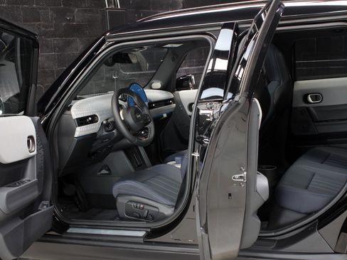 Used 2025 MINI Cooper S image 23