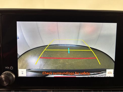 Used 2025 Toyota RAV4 XLE image 31