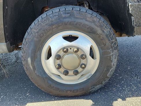 Used 2016 Chevrolet Silverado 3500 High Country w/ Duramax Plus Package image 7