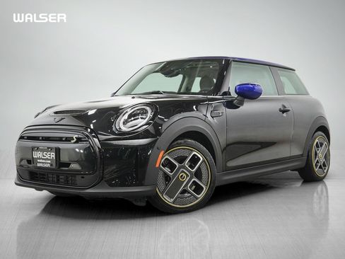 Used 2024 MINI Cooper SE FWD image 1