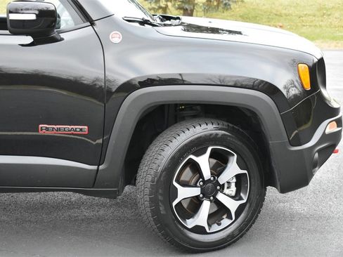 Used 2022 Jeep Renegade Trailhawk w/ Trailer Tow Group image 4