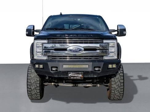 Used 2019 Ford F250 Lariat w/ Lariat Ultimate Package image 3