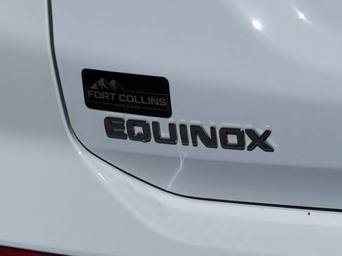Used 2022 Chevrolet Equinox LT AWD/4WD image 11