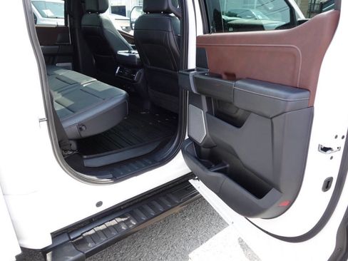 Used 2023 Ford F150 Lariat w/ Equipment Group 502A High image 31