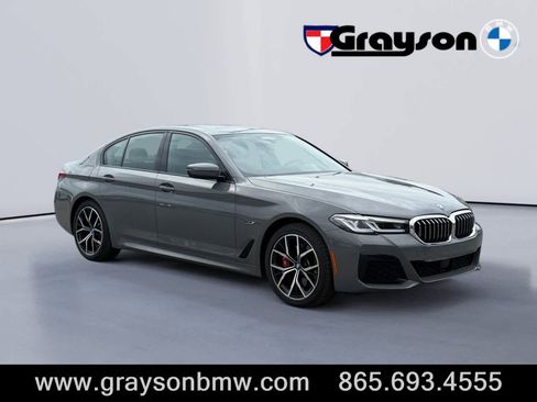 Used 2022 BMW 530e xDrive w/ Premium Package image 1