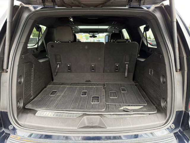Used 2021 Chevrolet Suburban Z71 w/ Rear Media and Nav Package AWD/4WD image 18