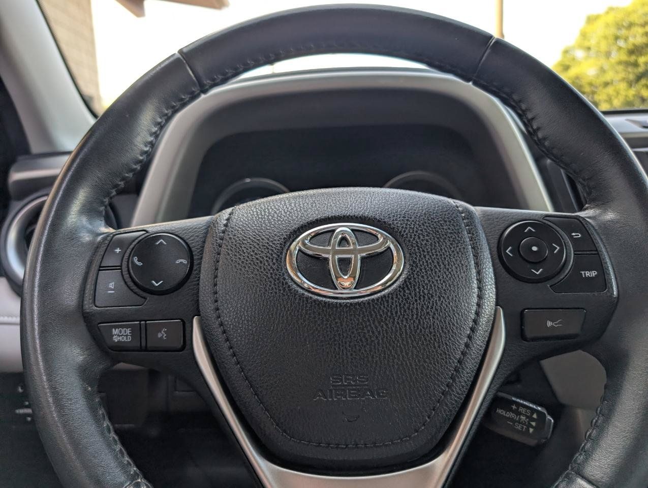Used 2017 Toyota RAV4 Limited FWD image 14