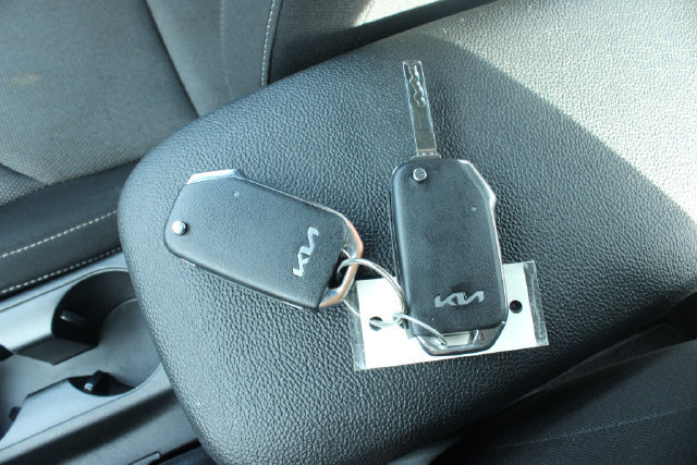 Used 2024 Kia Forte LXS FWD image 27