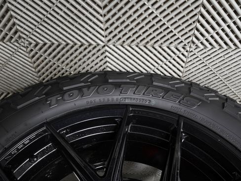 Used 2025 Toyota 4Runner TRD Off-Road image 36