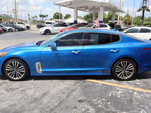 Used 2018 Kia Stinger Premium RWD image 6