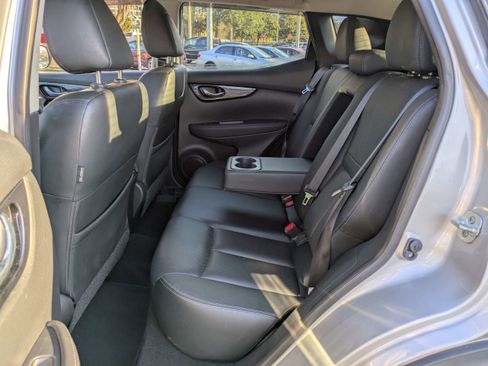 Used 2017 Nissan Rogue Sport SL w/ SL Premium Package image 14