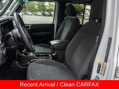Used 2025 Jeep Gladiator Sport AWD/4WD image 13