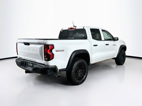 Used 2024 Chevrolet Colorado Trail Boss w/ Technology Package AWD/4WD image 9