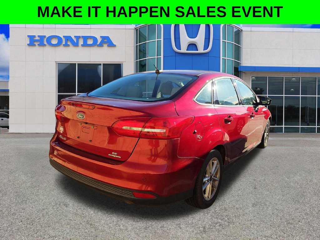 Used 2015 Ford Focus SE FWD image 24