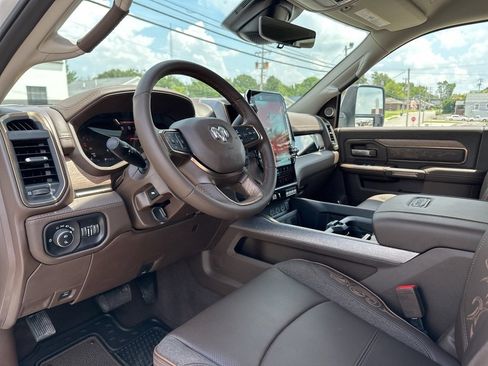 New 2025 RAM 2500 Limited image 16