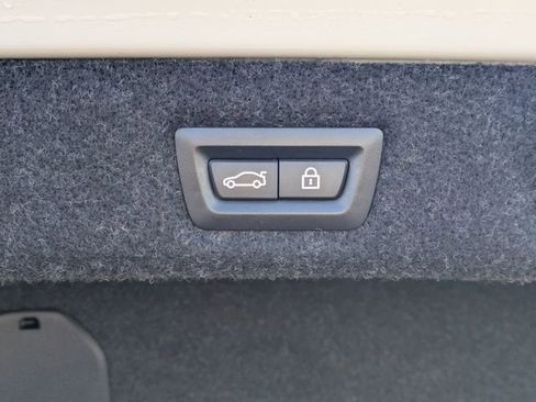 Used 2019 BMW 530i 530i w/ Convenience Package image 13