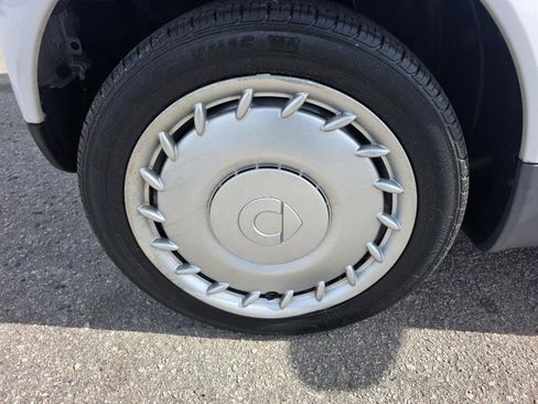 Used 2015 smart fortwo pure image 10