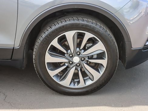 Used 2019 Buick Encore Essence image 9