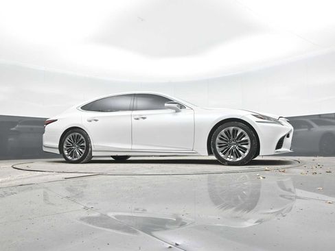 Used 2019 Lexus LS 500 w/ Interior Upgrade Package image 39