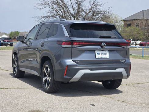 New 2026 Volkswagen Tiguan SE AWD/4WD image 3