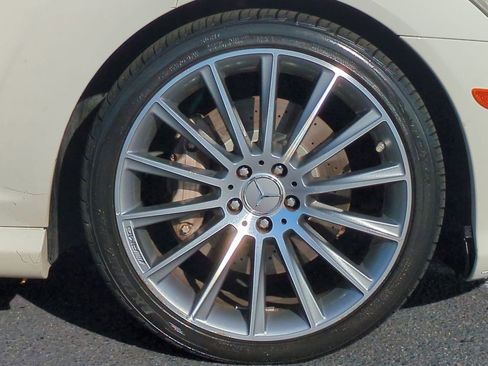 Used 2008 Mercedes-Benz S 550 4MATIC image 11