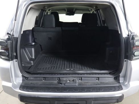 Used 2021 Toyota 4Runner TRD Off-Road image 17