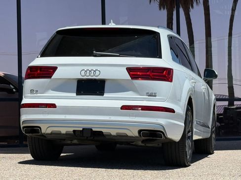 Used 2018 Audi Q7 3.0T Premium Plus w/ Premium Plus Package AWD/4WD image 11