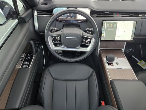 New 2026 Land Rover Range Rover SE image 12