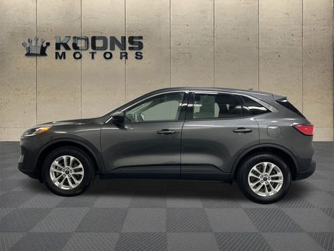 Used 2020 Ford Escape SE image 4