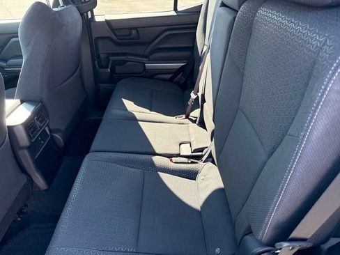 Used 2025 Toyota 4Runner SR5 AWD/4WD image 22