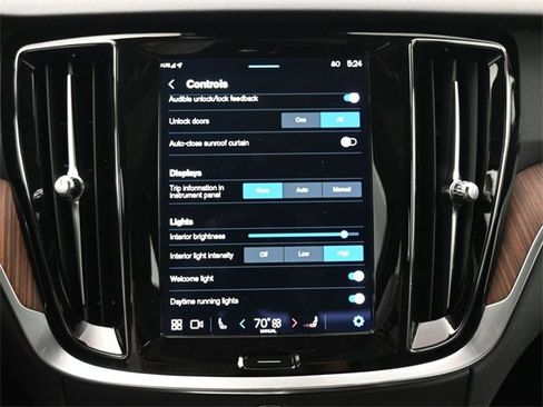 Used 2023 Volvo S60 B5 Plus image 18