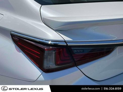 Certified 2023 Lexus ES 350 w/ Premium Package FWD image 14