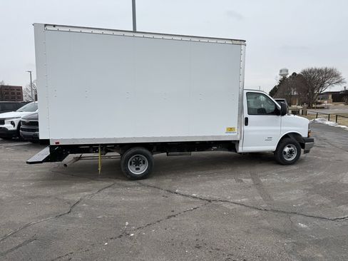 New 2024 Chevrolet Express 4500 w/ Power Convenience Package image 8