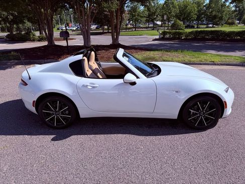 Used 2024 MAZDA MX-5 Miata RF Grand Touring RWD image 11