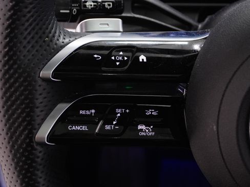 Used 2023 Mercedes-Benz GLC 300 4MATIC image 23