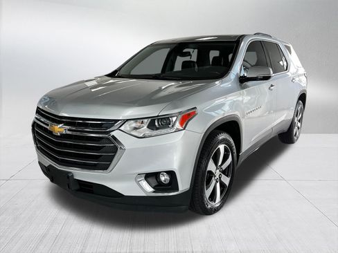 Used 2018 Chevrolet Traverse LT FWD image 1