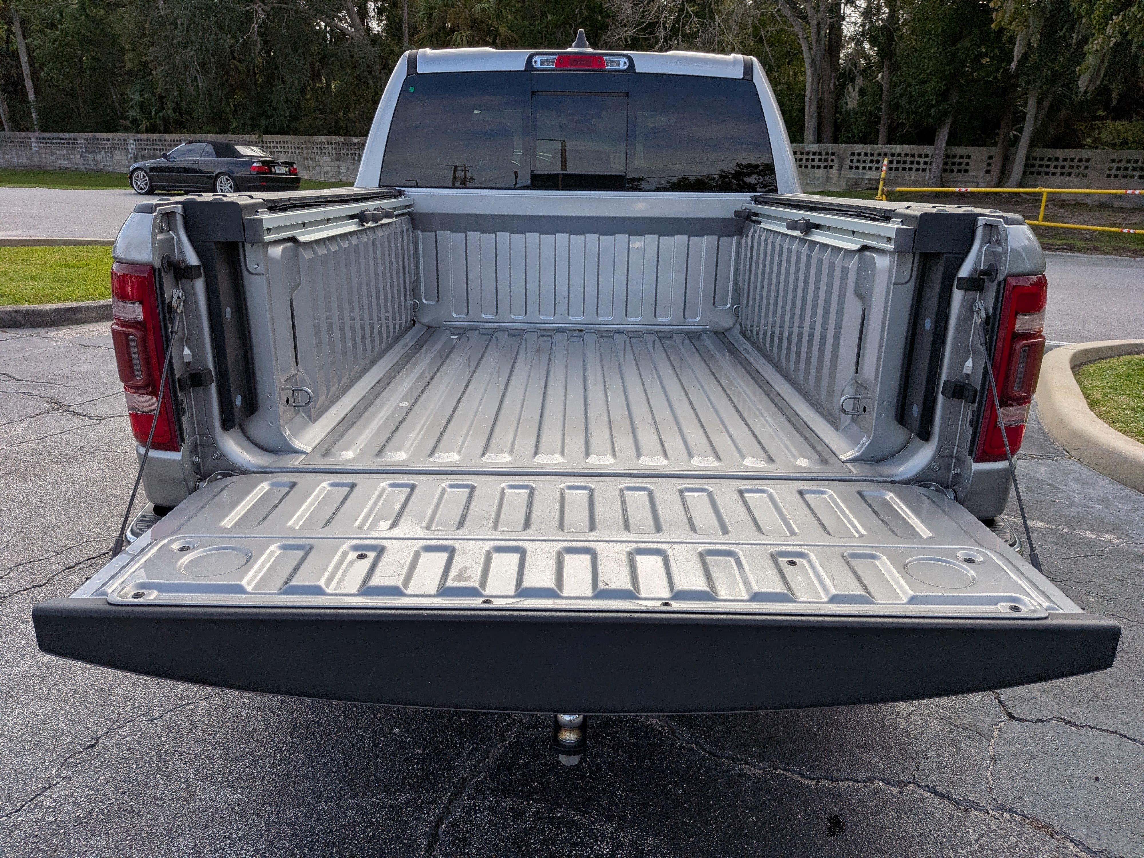 Used 2020 RAM 1500 Big Horn AWD/4WD image 17